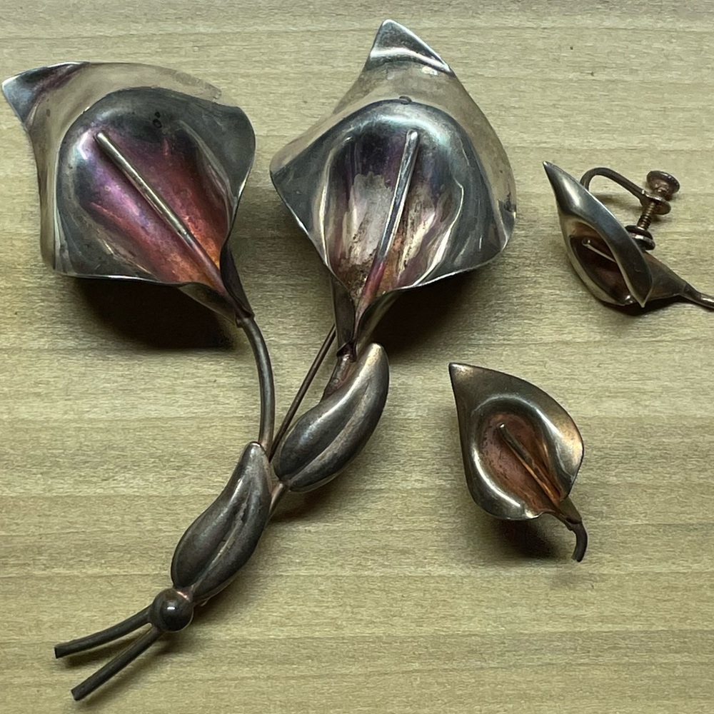 Vintage brooch and earrings
